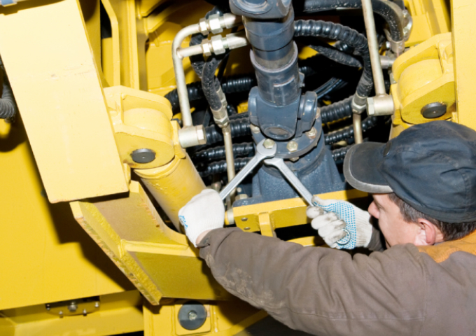 Heavy Equipment Mechanics